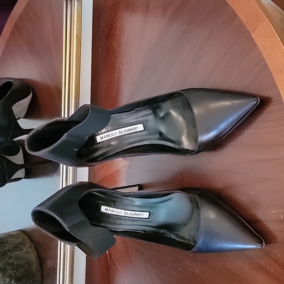 Manolo Blahnik heels - Picture 2 of 7